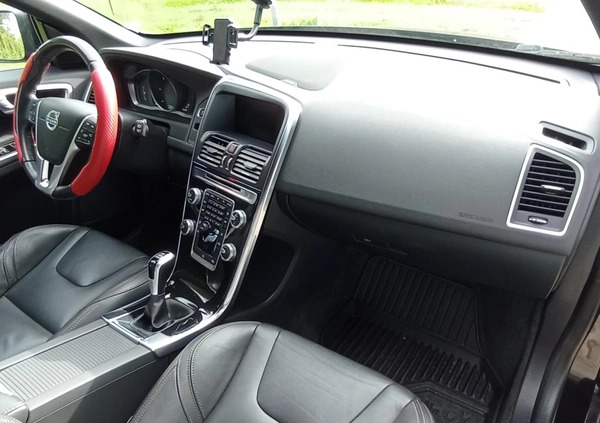 Volvo XC 60 cena 84900 przebieg: 192000, rok produkcji 2017 z Piekary Śląskie małe 407